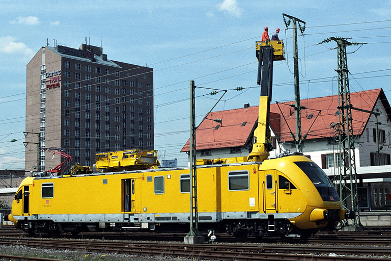 711 121 bei km 15,8 (April 2004)