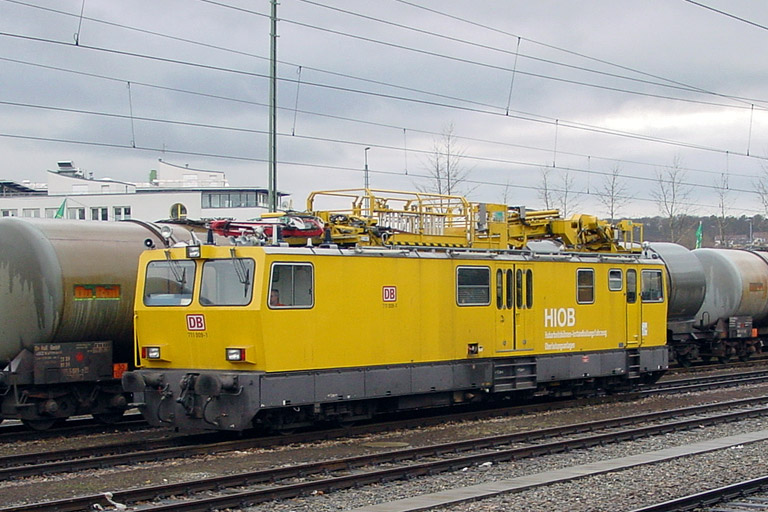 711 009 bei km 15,8 (Februar 2001)