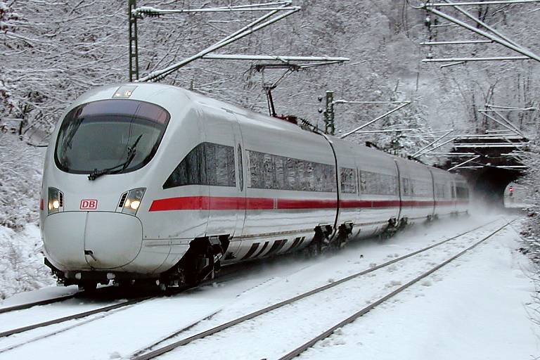 Baureihe 415 bei km 18,0 (Dezember 1999)