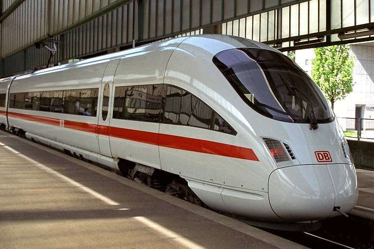 Baureihe 415 bei km 0,2 (Mai 1999)