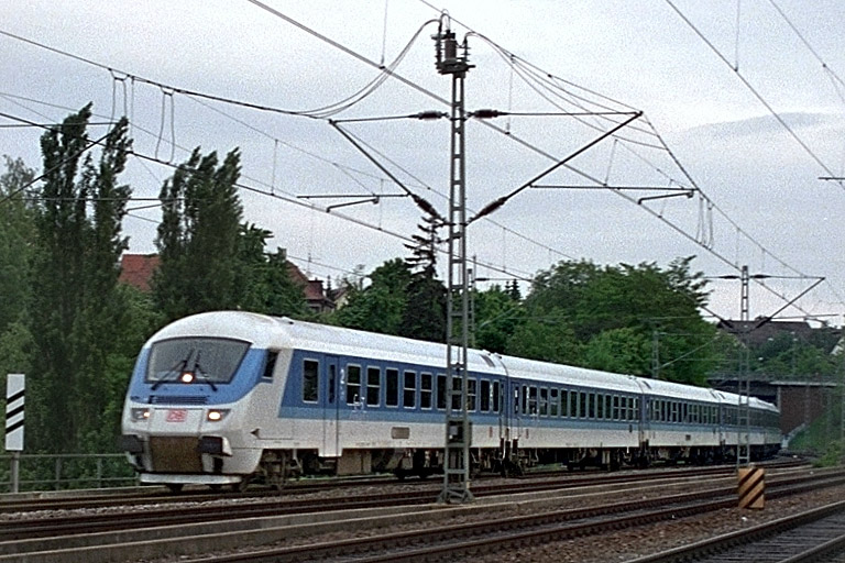 IR 2381 bei km 14,6 (Mai 1999)