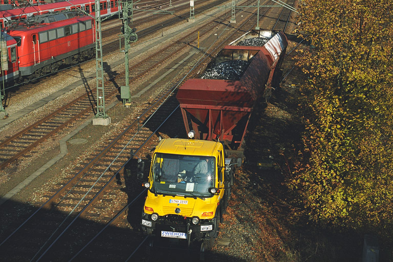 Zweiwegefahrzeug bei km 15,8 (November 2003)