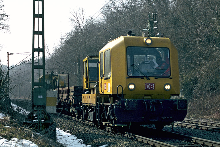 Schwerkleinwagen bei km 12,8 (M&auml;rz 2004)