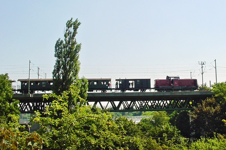 EMN V211-01 bei km 14,6 (August 2003)