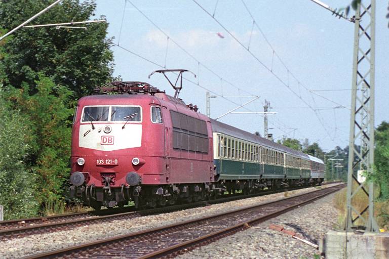 103 121 bei km 12,8 (August 1999)