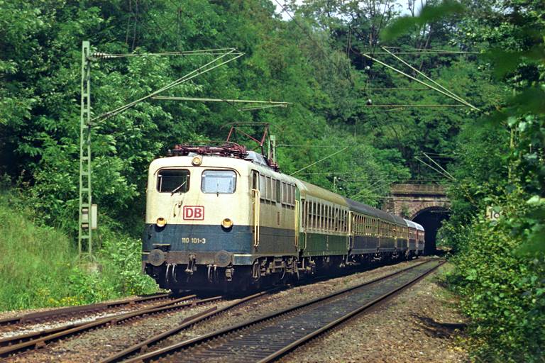 110 101 bei km 18,0 (Sommer 1999)