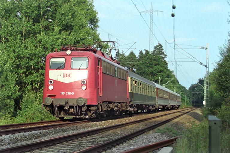 110 218 bei km 22,2 (Sommer 1999)