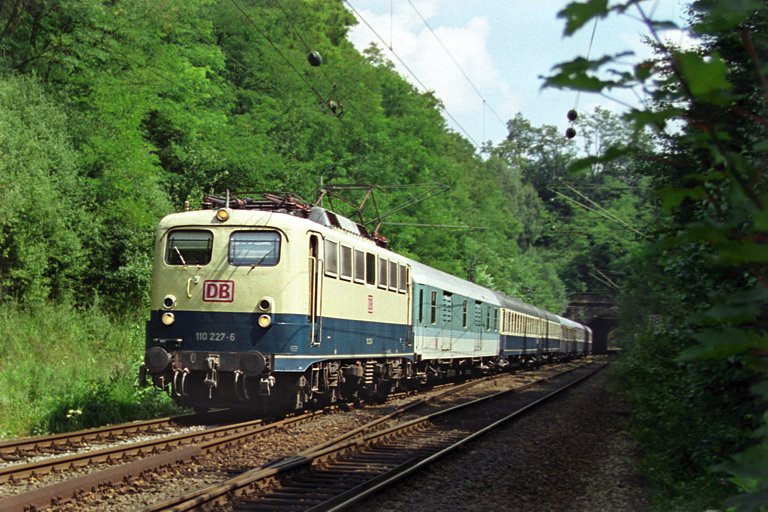 110 227 bei km 18,0 (1999)