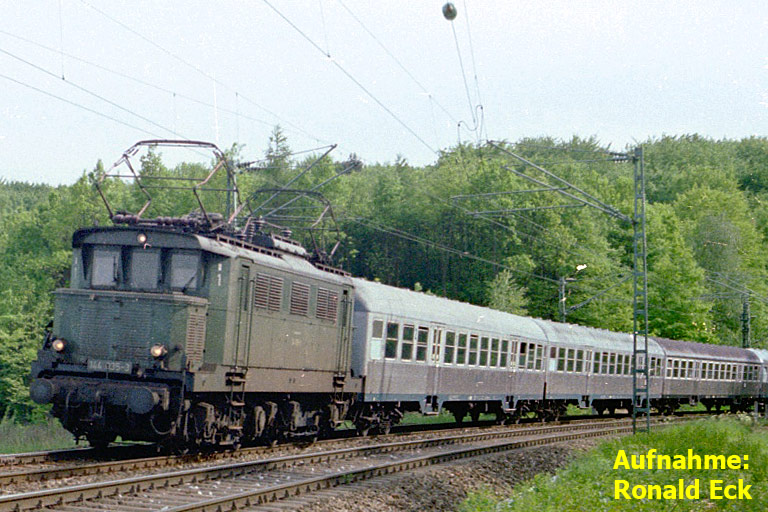 144 035 bei km 17,0 (1980er-Jahre)