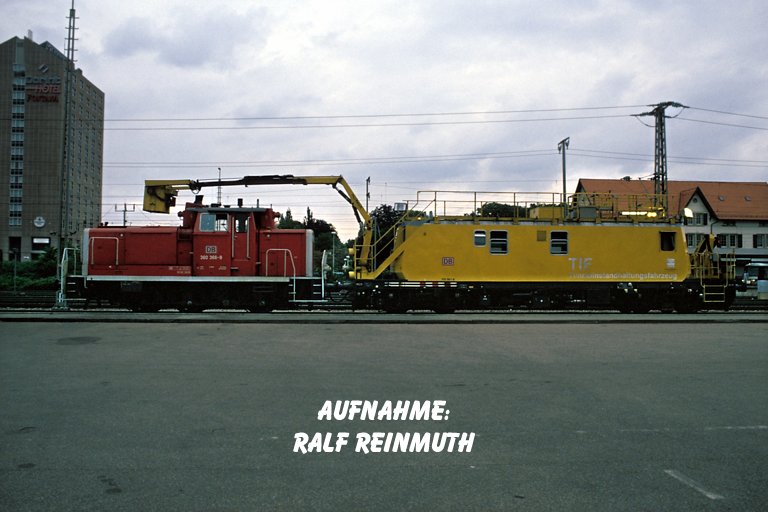 360 266 und 705 001 bei km 15,6 (1990er-Jahre)