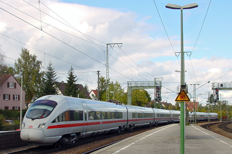 411 053 bei km 16,6 (Oktober 2004)