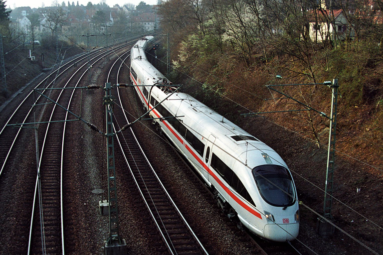 ICE-T (BR 415) als ICE 181 bei km 14,4 (April 2004)