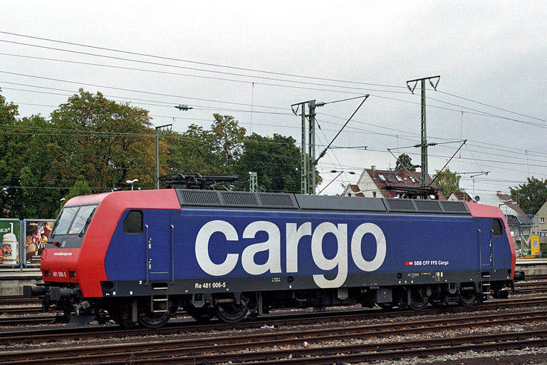 SBB Cargo 481 006 bei km 15,6 (September 2004)
