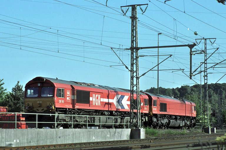 HGK DE 65 und DE 672 bei km 16,2 (Juni 2004)