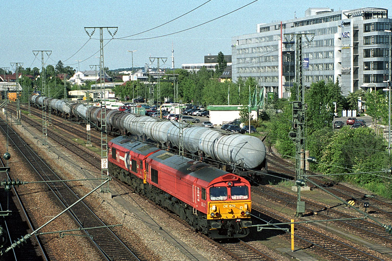HGK DE 65 und DE 672 bei km 15,8 (Juni 2004)