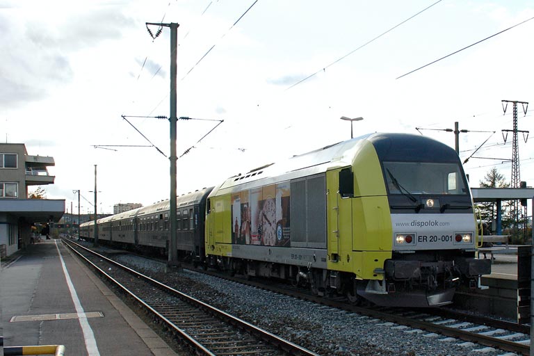 ER 20-001 mit DPE 83778 bei km 25,8 (Oktober 2005)