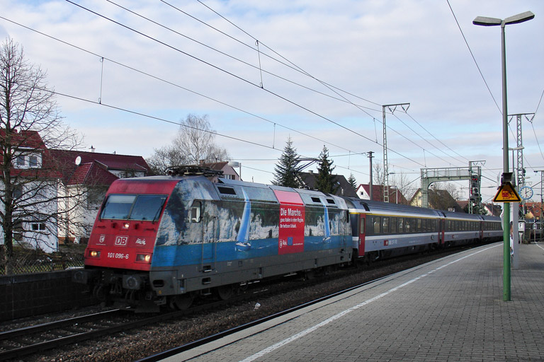 101 096 mit IC 381 bei km 16,6 (Januar 2005)