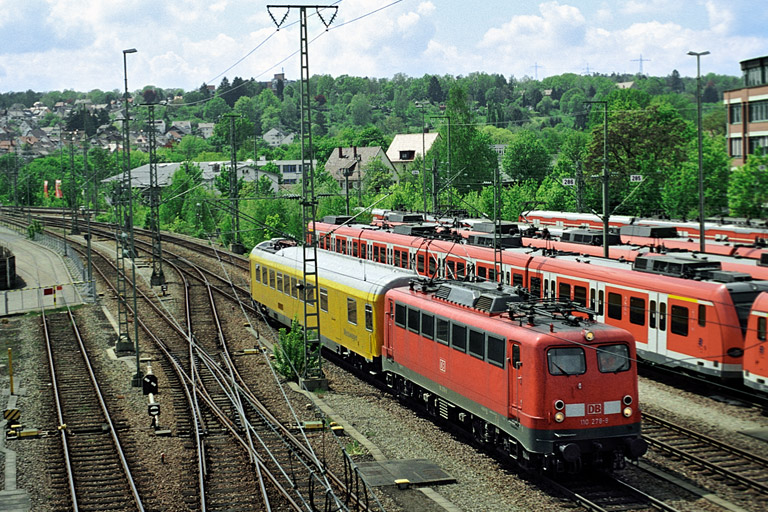 110 278 mit Me&szlig;zug bei km 16,0 (Mai 2005)