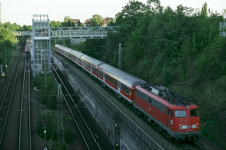110 445 mit RB 37965 bei km 14,0 (September 2005)