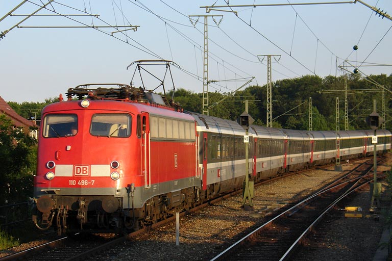 110 496 ... je h&ouml;her die Nummer, umso tiefer die Sonne (Mai 2005)