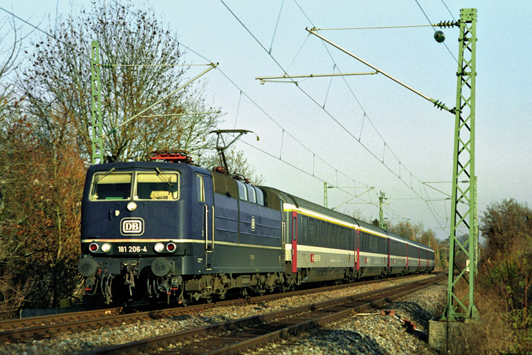 Einer der letzten und einer der sch&ouml;nsten ... 181 206 ... die blaue Sch&ouml;nheit (Dezember 2005)