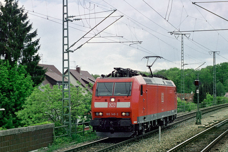 185 149 als Tfzf 65943 bei km 16,8 (Mai 2005)