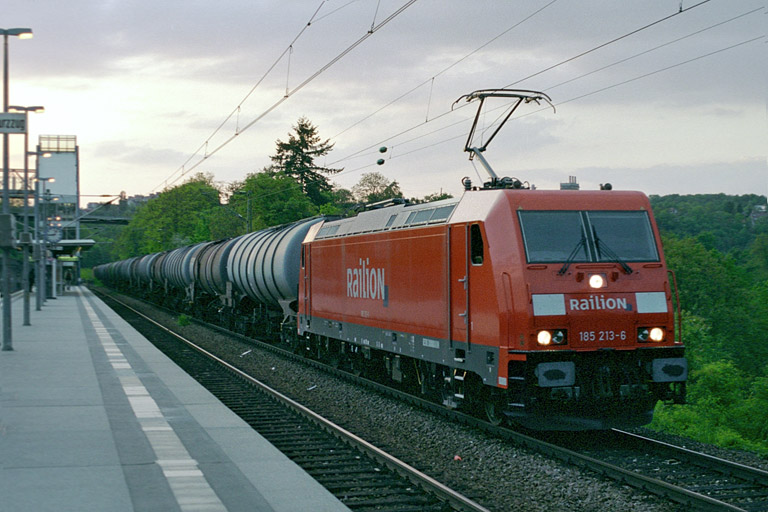 185 213 bei km 14,2 (Mai 2005)