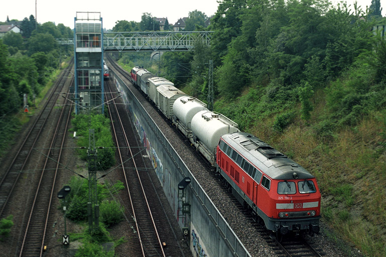 225 150 bei km 14,0 (Juni 2005)