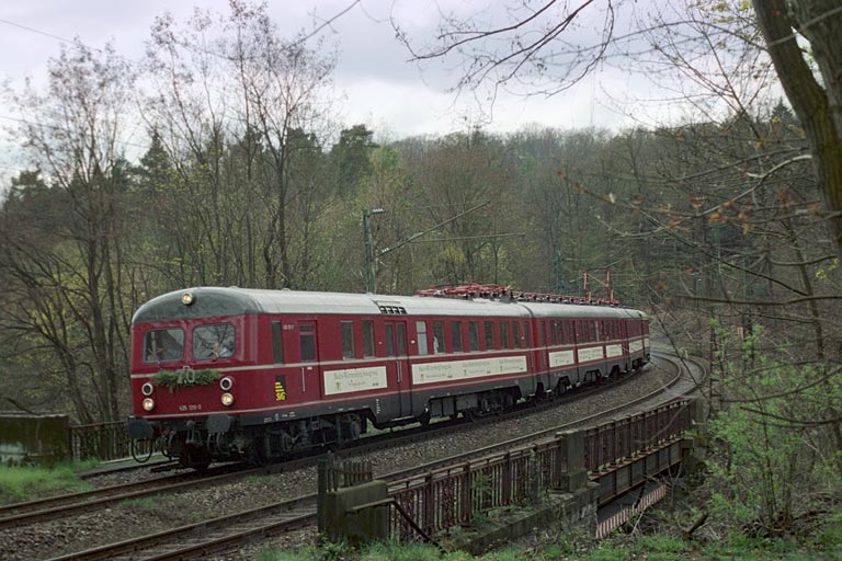 425 120/420 bei km 11,0 (April 2005)