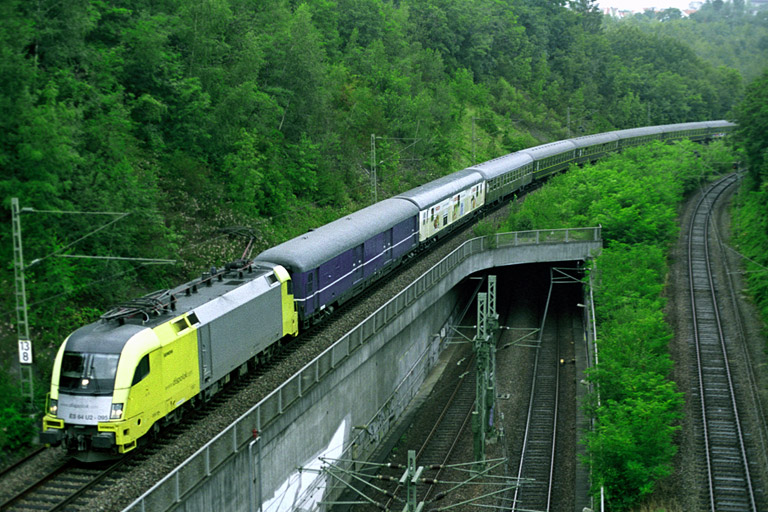 ES 64-U2 095 bei km 13,8 (August 2005)