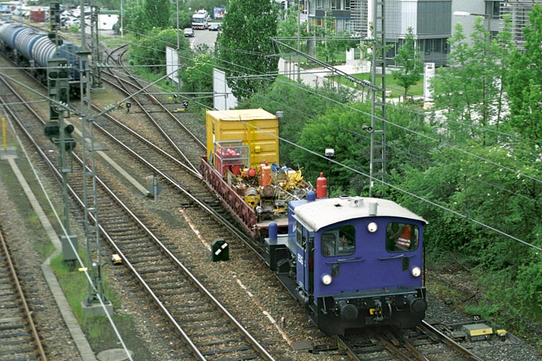 ESG 3 (ex DB 332 046) bei km 15,6 (Mai 2005)