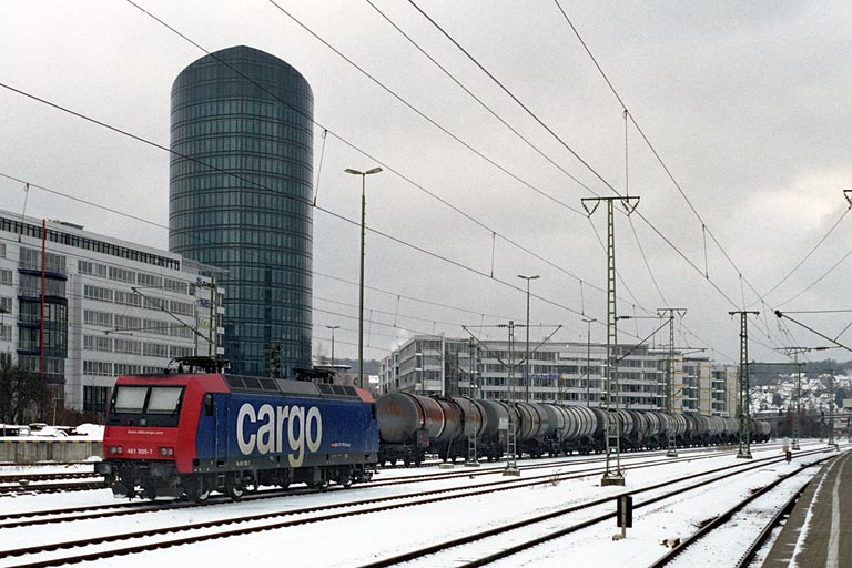 SBB Cargo 481 005 bei km 15,6 (Januar 2005)