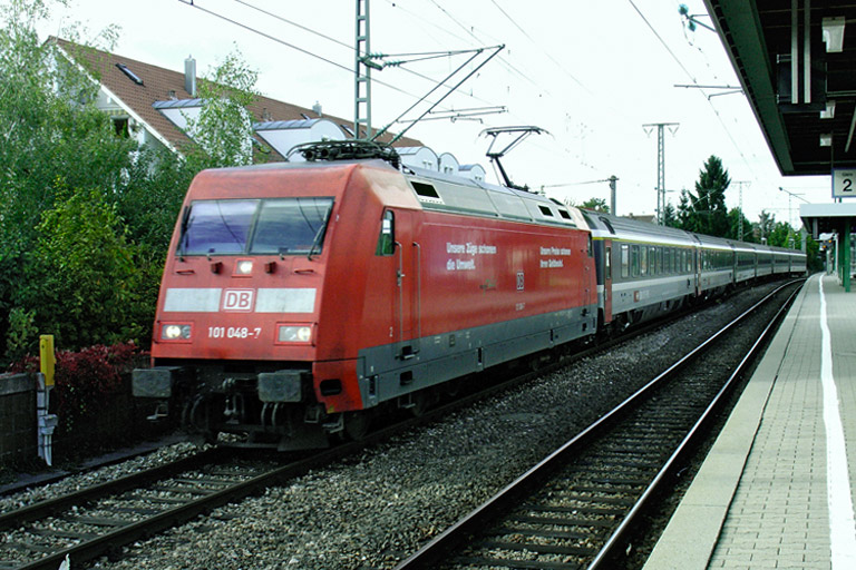 101 048 mit IC 2805 (Oktober 2006)