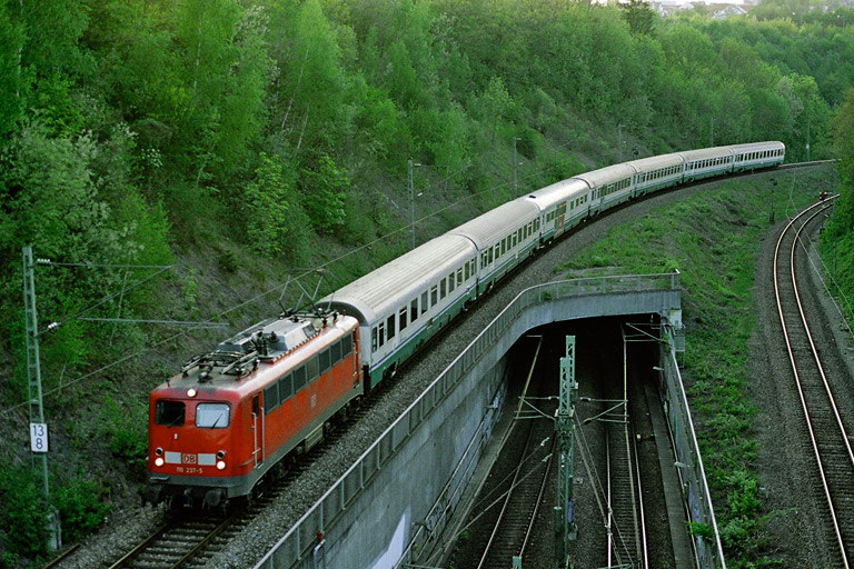 110 237 mit EC 2859 (Mai 2006)