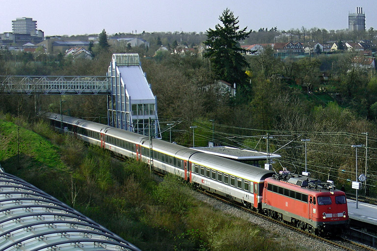 110 446 mit D 2805 (April 2006)