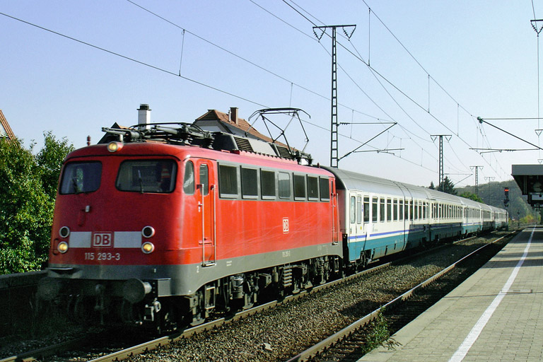 115 293 mit EC 2800 bei km 16,6 (Oktober 2006)