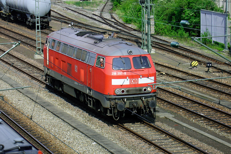 218 397 bei km 15,8 (Mai 2006)