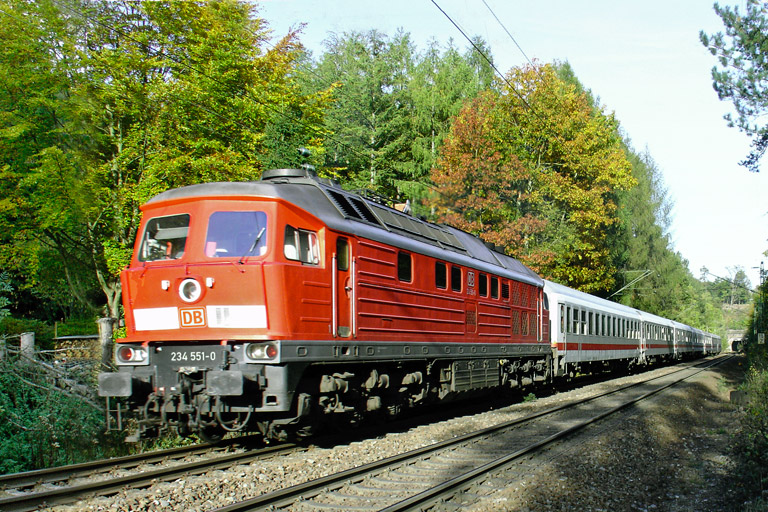 234 551 mit IC 2803 (Oktober 2006)