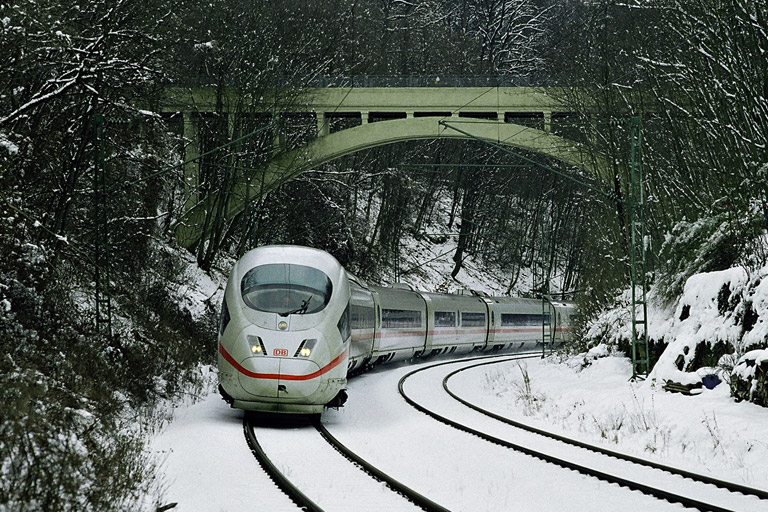 403 025 als ICE 2805 (M&auml;rz 2006)