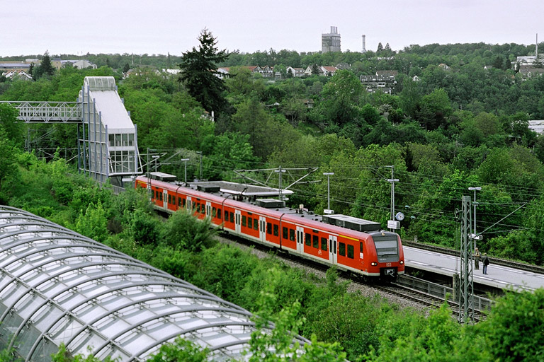 425 305 als IC 2805 (April 2006)