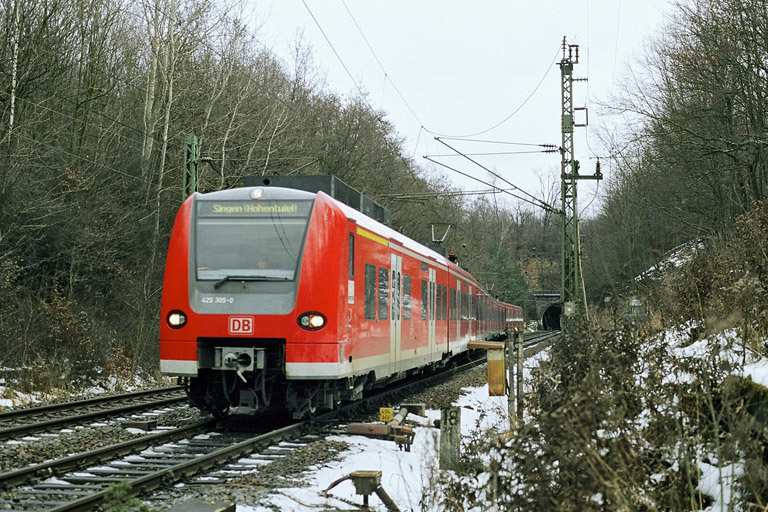 425 305 bei km 18,0 (Januar 2006)