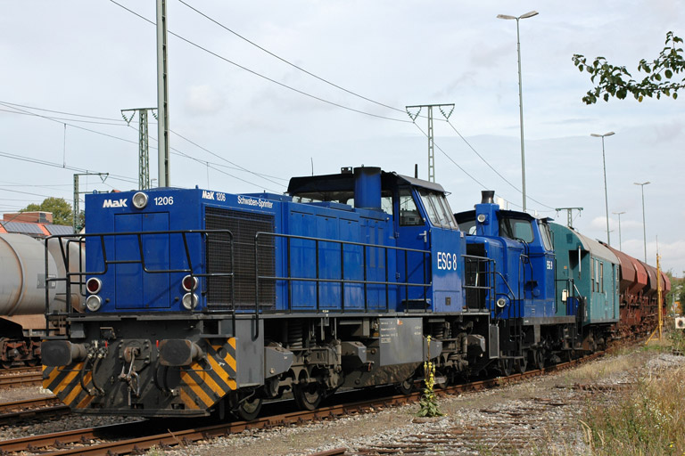 ESG 8 und ESG 9 (ex-DB 364 778) bei km 15,8 (September 2006)