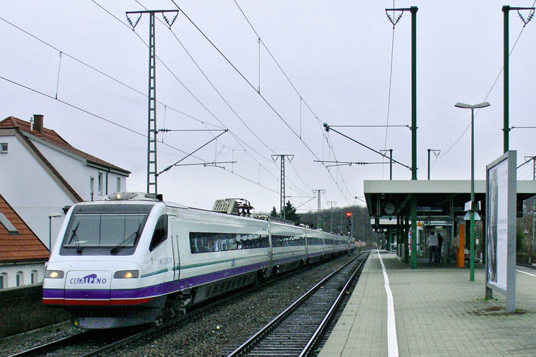 Cisalpino Baureihe ETR 470 als letzter CIS 158 bei km 16,6 (Dezember 2006)