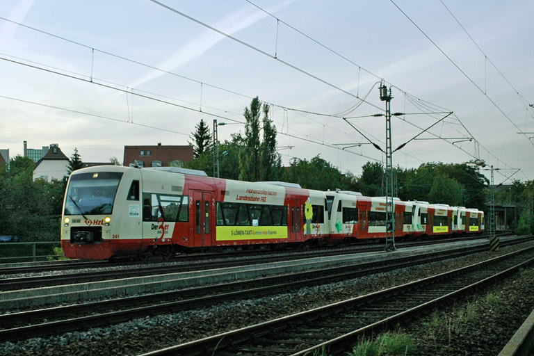 HzL-Regioshuttles VT 241, 240, 234 und 250 als Dlt 88191 bei km 14,6 (September 2006)