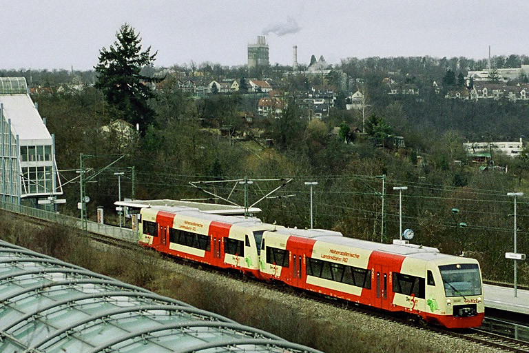 Regioshuttles VT 249 und VT 242 bei km 14,2 (Februar 2006)