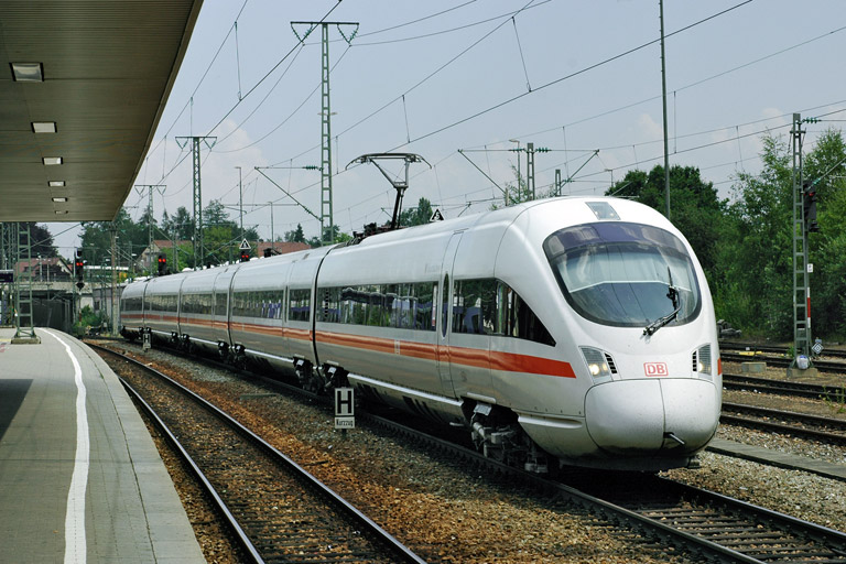 Baureihe 415 als ICE 184 bei km 15,6 (Juli 2006)