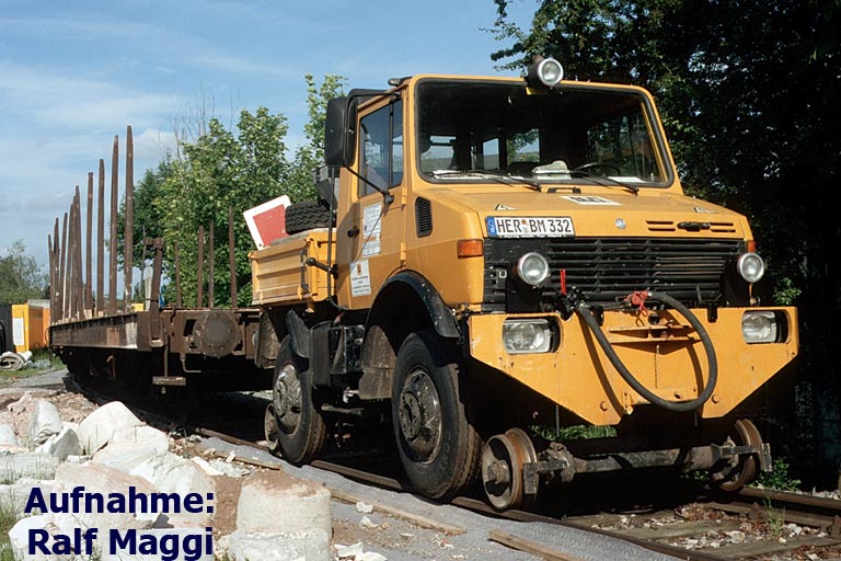 Schienenunimog bei km 15,6 (Mai 2006)