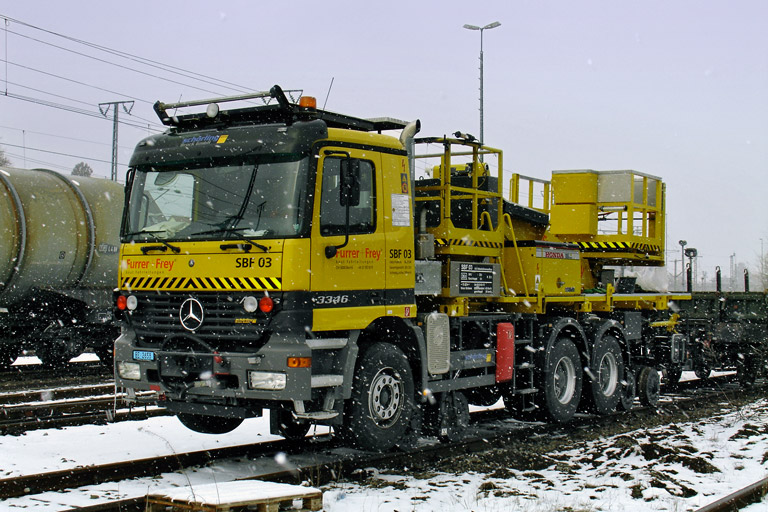 Zweiwegefahrzeug SBF 03 bei km 15,6 (M&auml;rz 2006)