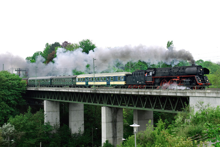 01 519 mit DPE 86020 bei km 14,6 (Mai 2007)