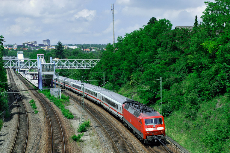 120 133 mit IC 2800 bei km 14,4 (Juni 2007)